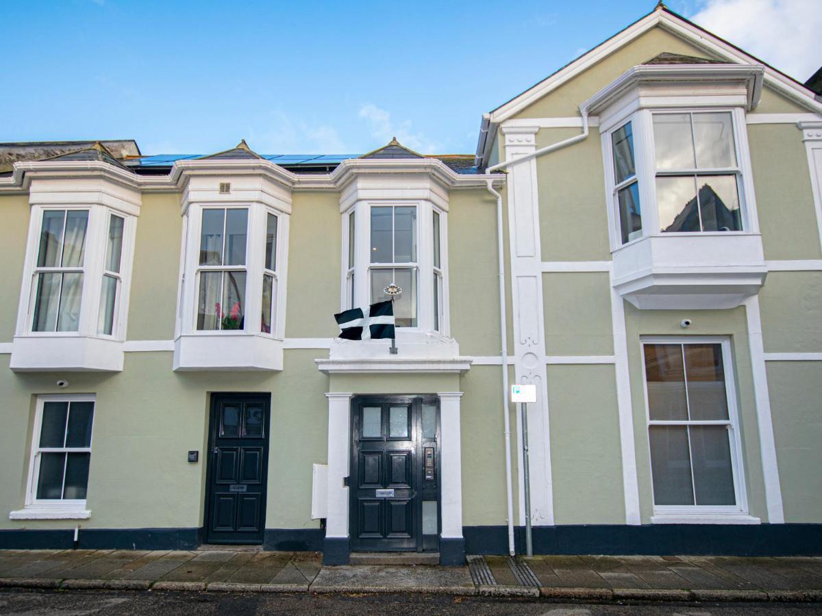 Battell Chambers Apartment Camborne